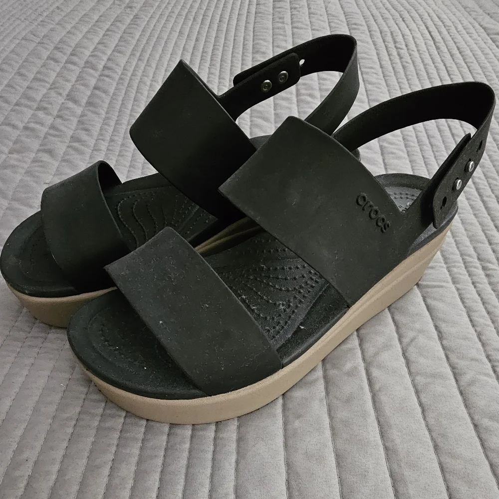 Crocs Brand Brooklyn Low Wedge Shoes - Picture 1 of 10